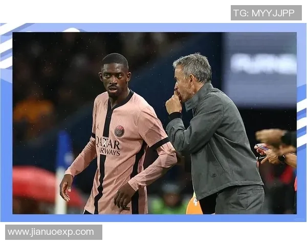 足球明星退役后发型大变身揭秘从绿茵场到时尚潮流的转变之路